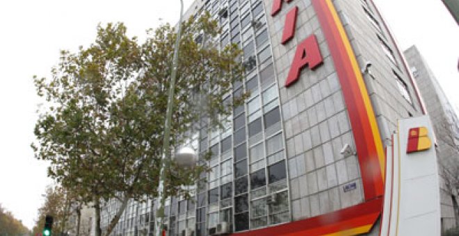 Los trabajadores de Iberia reúnen 50.000 firmas contra el "desmantelamiento" de la compañía