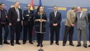 Sindicatos e Iberia firman en Fomento la propuesta del mediador, que pone fin a la huelga