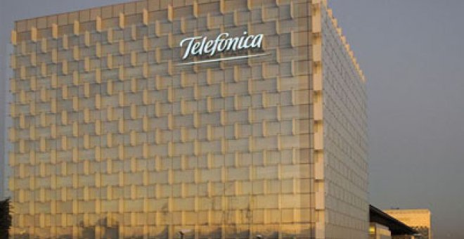 Telefónica ingresa casi 1.000 millones con la venta de un 2% de sus acciones