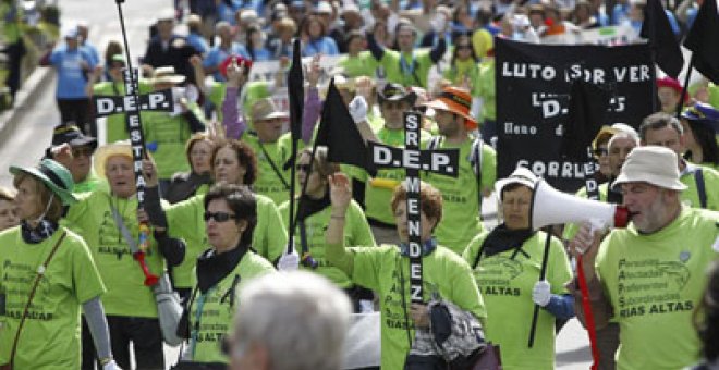 Masiva protesta en Vigo contra la quita a las preferentes