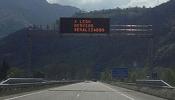 La autopista de Asturias, cortada durante unas horas por unos falsos paquetes bomba