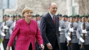 Merkel: "Los ajustes y el crecimiento son complementarios"