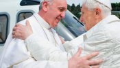 Dos papas conviven desde hoy en el Vaticano tras el regreso de Benedicto XVI