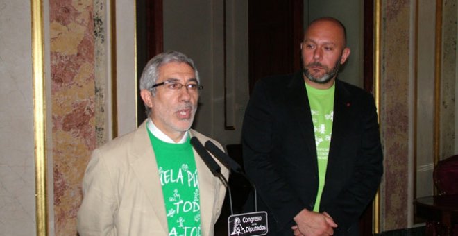 Cascos ocultó al Congreso sobresueldos del PP, según IU