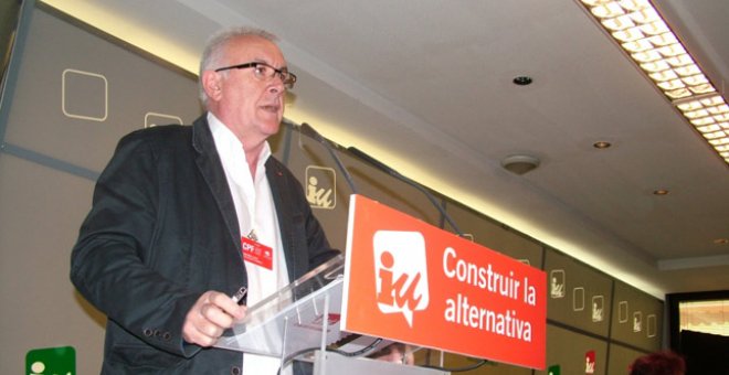 Lara denuncia maniobras de PP y PSOE para "mantener el chiringuito del bipartidismo"