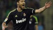 Xabi Alonso, intervenido con éxito de su pubalgia