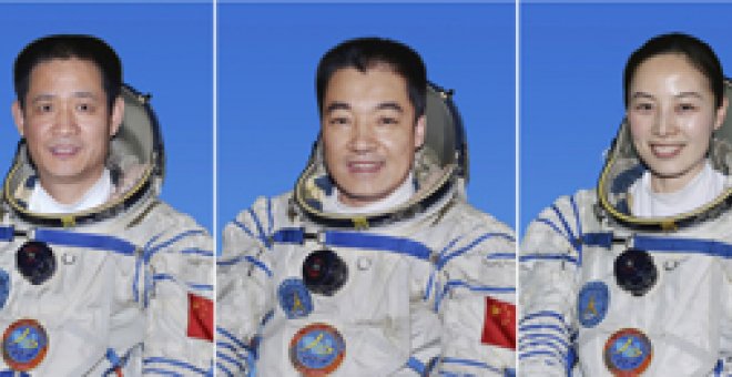 China lanza tres astronautas al espacio