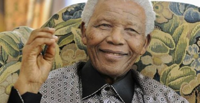 Mandela recibe cuidados intensivos en el hospital