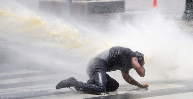 El Gobierno turco amenaza con recurrir al Ejército mientras la Policía carga en de nuevo Ankara