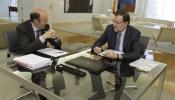 Rajoy exhibe el apoyo de Rubalcaba en La Moncloa
