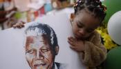 La familia de Mandela asegura que mejora pese a seguir "clínicamente mal"