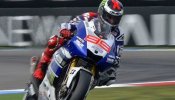 Lorenzo disputará el GP de Holanda un día después de operarse de la clavícula