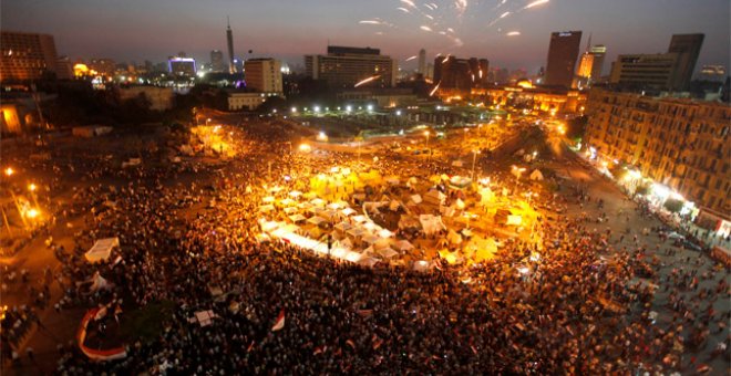 Cientos de egipcios comienzan a llenar Tahrir en la jornada de protesta contra Mursi