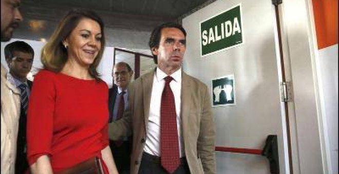 Aznar se niega a hablar junto a Cospedal