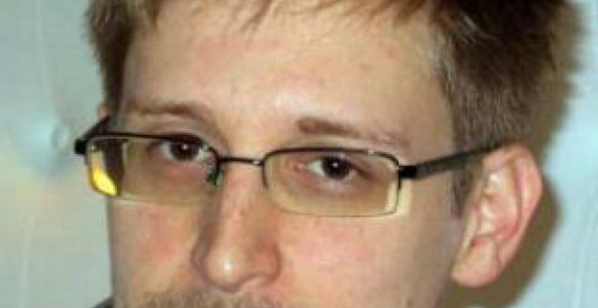 Snowden pide asilo político en Rusia