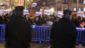 Varias convocatorias frente a las sedes del PP y en la Puerta del Sol piden la dimisión del Gobierno