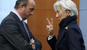 El FMI propone un pacto social para bajar los sueldos un 10% en dos años