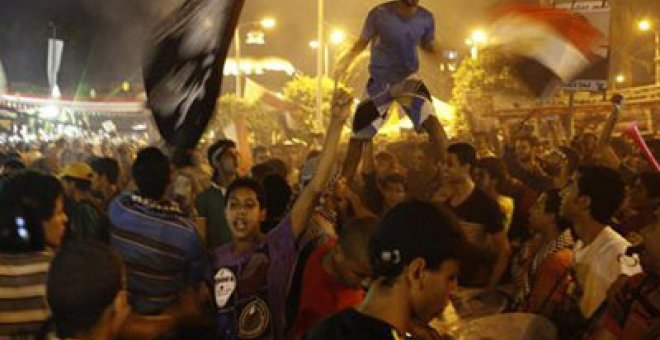Al menos 23 heridos por las cargas policiales en El Cairo