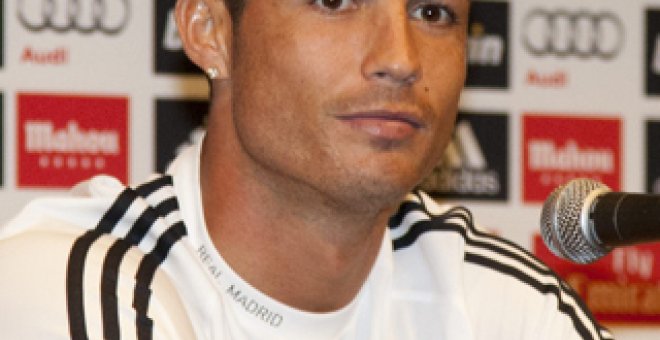 Cristiano contesta a Mourinho: "Yo no escupo en el plato del que como"