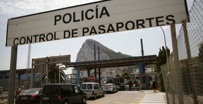 Bruselas examinará en septiembre los controles en la frontera de Gibraltar