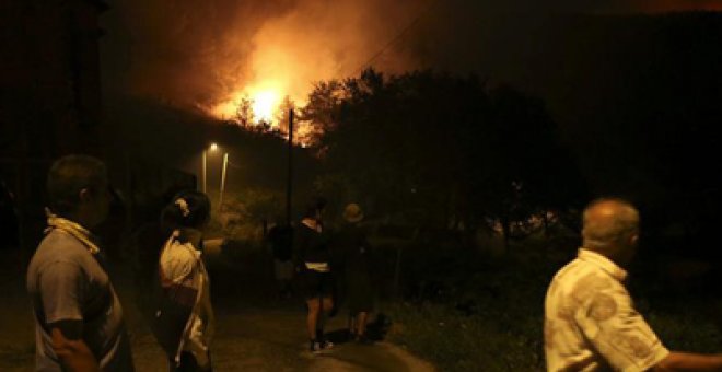 Un incendio en Oia (Pontevedra) arrasa 1.500 hectáreas