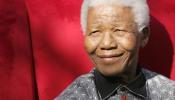 Mandela deja el hospital aún en estado crítico