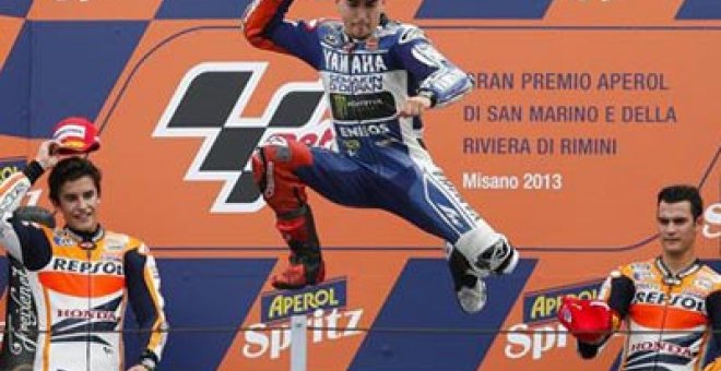 Lorenzo se impone a las Honda de Márquez y Pedrosa