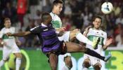 Elche y Valladolid se reparten un insulso punto