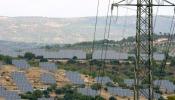 Una empresa de Abu Dabi demanda a España por recortar en renovables