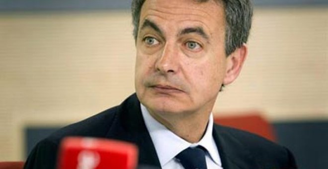 Zapatero ve "inviable política y jurídicamente" la consulta catalana
