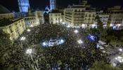 Una marea ciudadana inunda las calles valencianas contra el cierre de RTVV y por la dimisión de Fabra