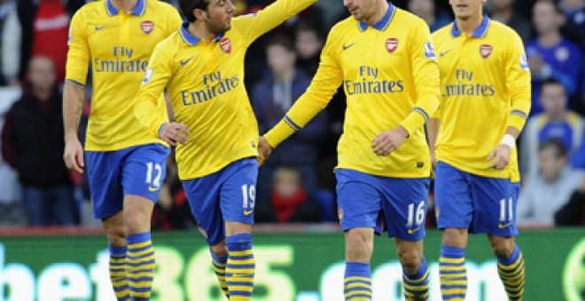 Ramsey lanza al Arsenal, Deulofeu desatasca al Everton