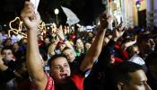 Maduro pide a Capriles que renuncie tras perder su propio plebiscito