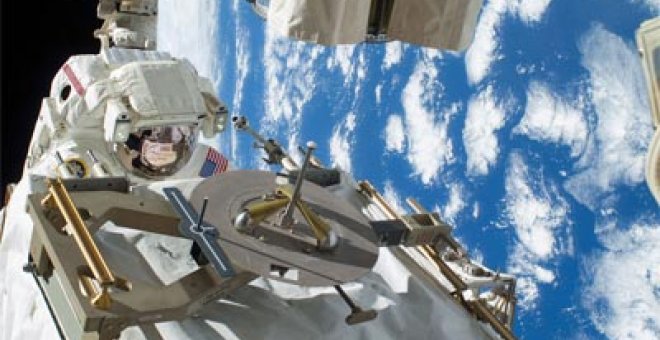 Concluyen las reparaciones en la EEI tras una segunda caminata espacial