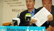 El alcalde de Mijas (PP) llama "pederasta" a Almodóvar por criticar la política cultural del Gobierno