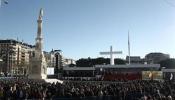 El papa saluda a los católicos de Madrid y Barcelona en su particular 'día del orgullo'