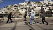 Niños palestinos recurren a la ONU para recuperar su balón en Israel