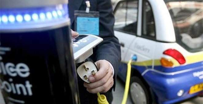Las cabinas de Telefónica podrán recargar coches eléctricos