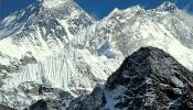 Veinte escaladores limpiarán la "zona de la muerte" del Everest