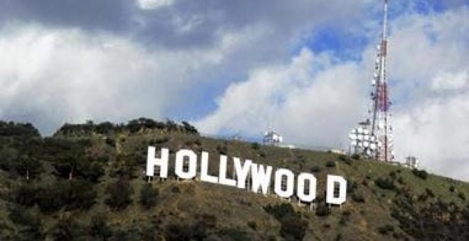 El fundador de Playboy ayuda a rescatar el cartel de Hollywood