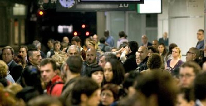 La vaga de maquinistes de Sants afecta 175.000 passatgers
