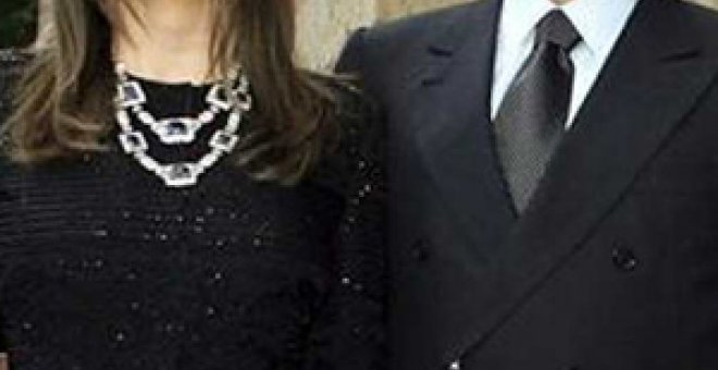 Berlusconi pagará 300.000 euros al mes a su segunda esposa por el divorcio