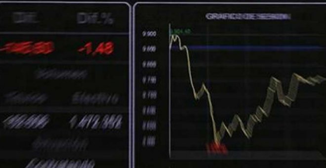 La Bolsa se asoma de nuevo al precipicio al caer un 4,5%