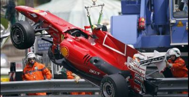 Alonso estrella su Ferrari y saldrá el último en Mónaco