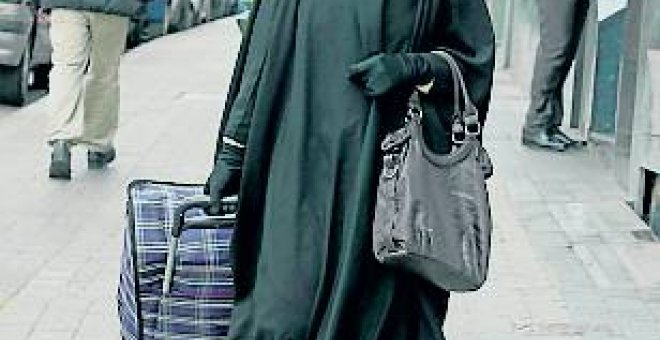 Carod-Rovira rechaza prohibir el burka por ley