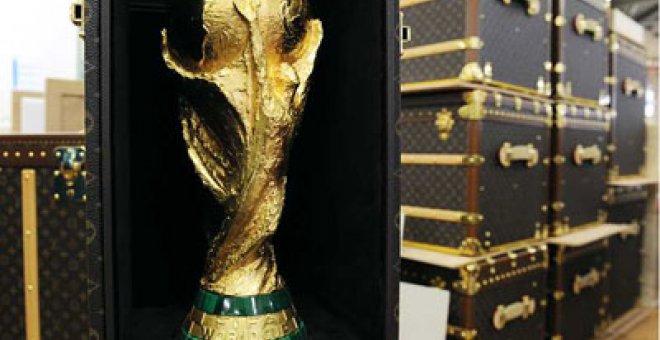 Roban siete réplicas de la Copa del Mundo en las oficinas de la FIFA