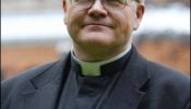 Los anglicanos se dividen por el nombramiento de un obispo gay