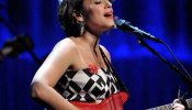 Norah Jones tampoco se libra del fútbol