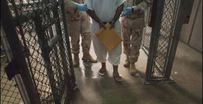 España acoge a un afgano de la prisión de Guantánamo