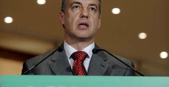 Urkullu amenaza con tumbar a Zapatero si no profundiza en el autogobierno